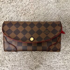 Louis Vuitton Sarah Wallet